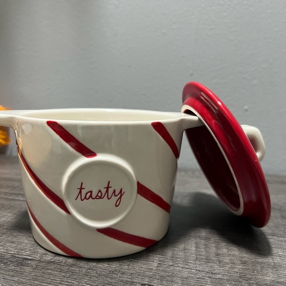 Rae Dunn tasty food storage/ mini crock pot - Picture 4 of 8